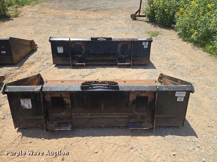 (2) Land Pridec Skid Steer Buckets - photo 4