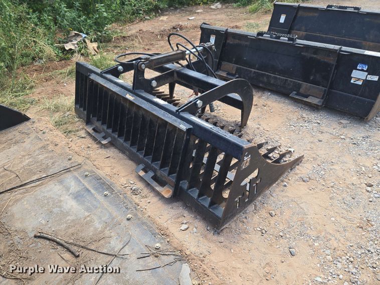 Tomahawk Skid Steer Rock Grapple Bucket - photo 3