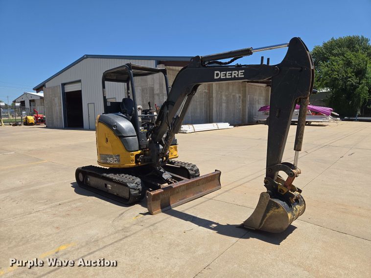2020 John Deere 35G Mini Excavator - photo 3