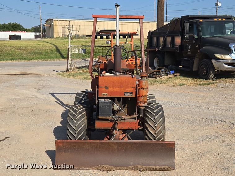 1980 Ditch Witch 2300 Trencher - photo 2