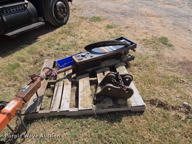 Kubota KXB450F Breaker - photo 4