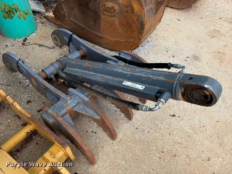 Strickland Excavator Hydraulic Thumb - photo 2