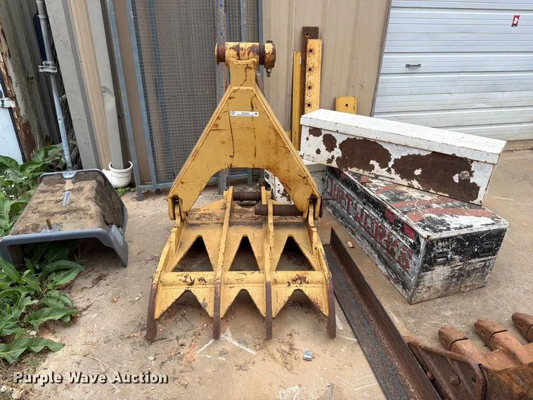 Excavator Hydraulic Thumb