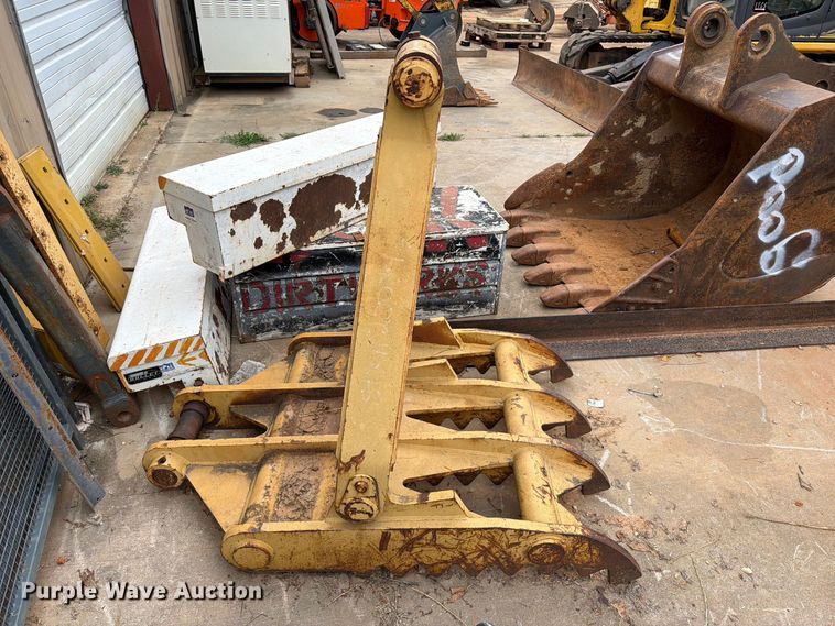 Excavator Hydraulic Thumb - photo 3
