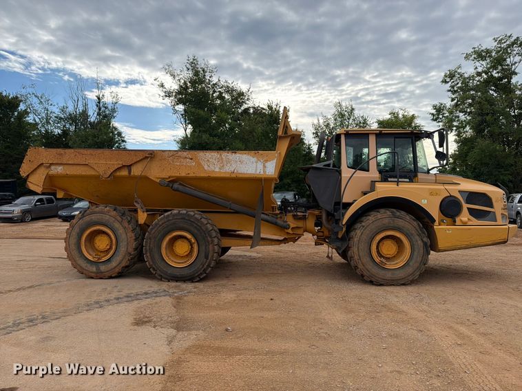 2012 Volvo A25F Articulated Haul Truck - photo 4
