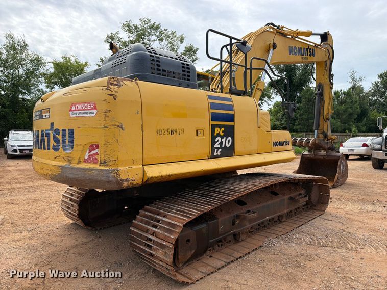 2019 Komatsu PC210LC-11 Excavator - photo 5