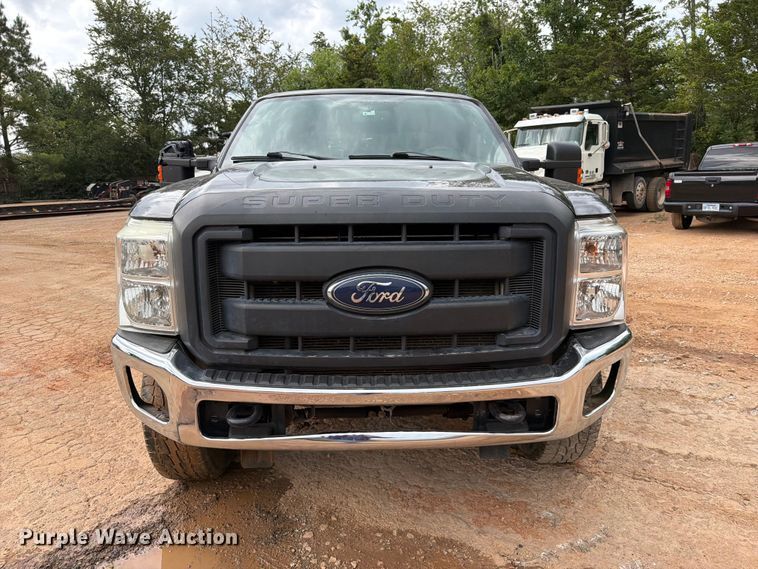 2014 Ford F250 Super Duty Crew Cab Pickup Truck - photo 2