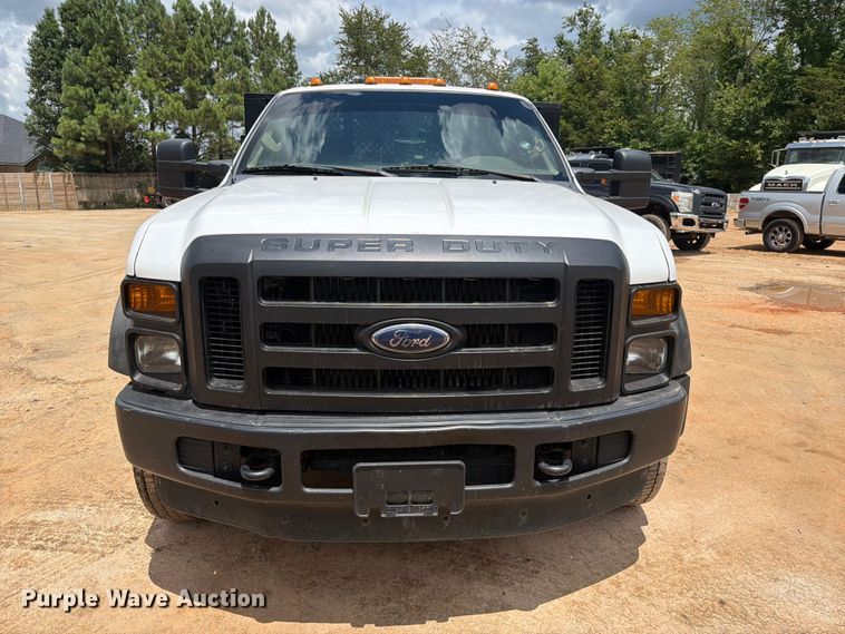 2010 Ford F-550 Flatbed Truck - photo 2