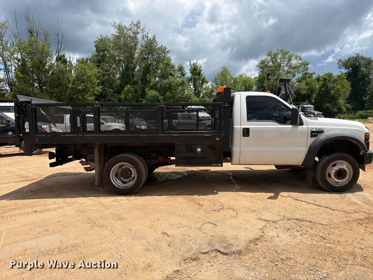 2010 Ford F-550 Flatbed Truck - photo 4