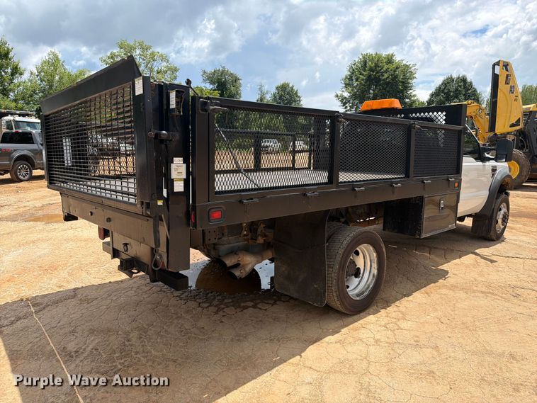 2010 Ford F-550 Flatbed Truck - photo 5