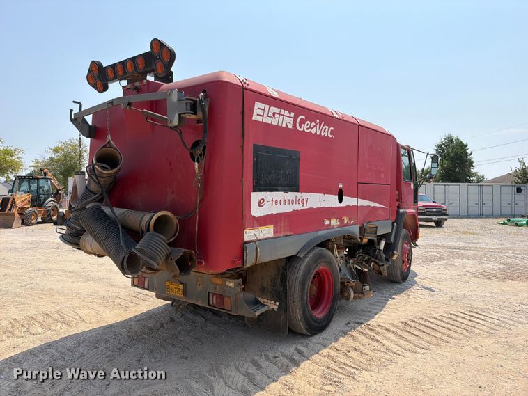 2002 Sterling Truck SC8000 Street Sweeper Truck - photo 5