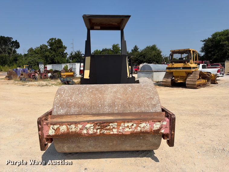 1995 Dynapac CA151 Single Drum Roller - photo 2