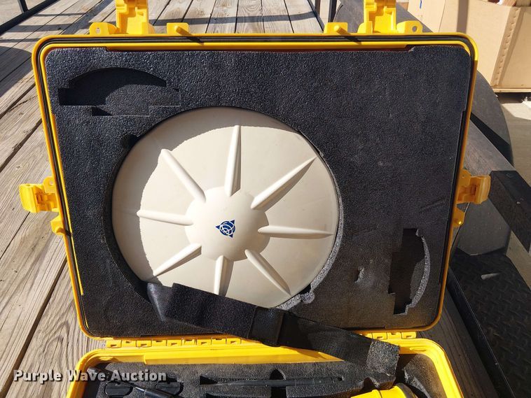 Trimble Survey Equipment - photo 4