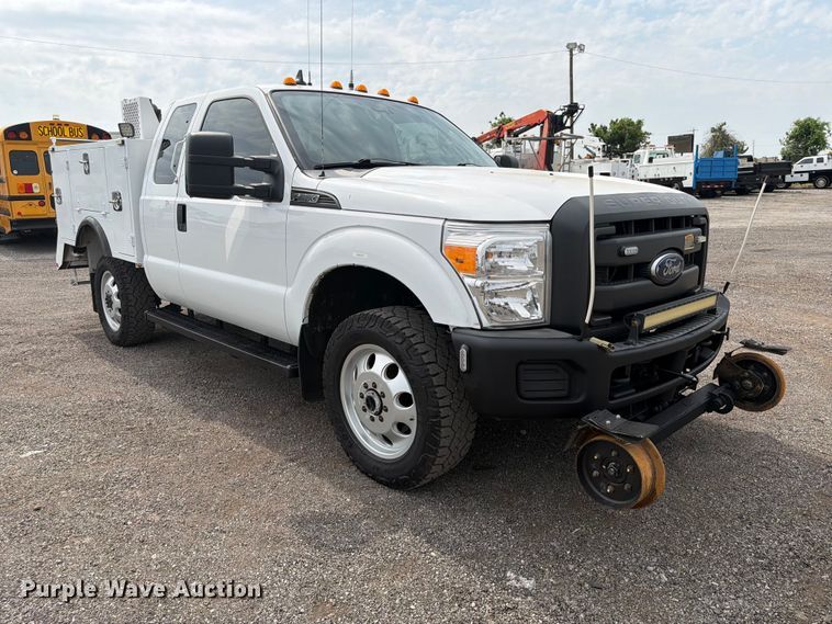 2015 Ford F250 Super Duty Ext. Cab Utility Bed Pickup Truck - photo 3