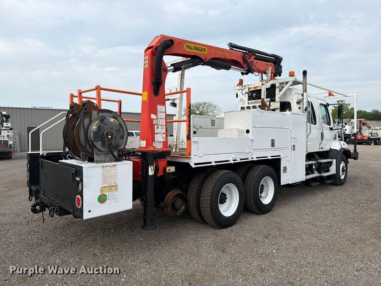 2016 Freightliner 108SD Crew Cab Crane Truck - photo 5