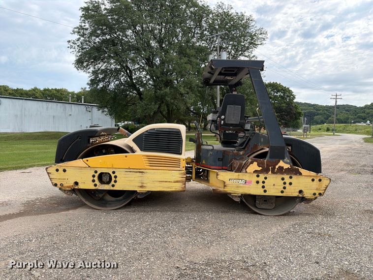 2009 Hypac C778D Double Drum Vibratory Roller - photo 4