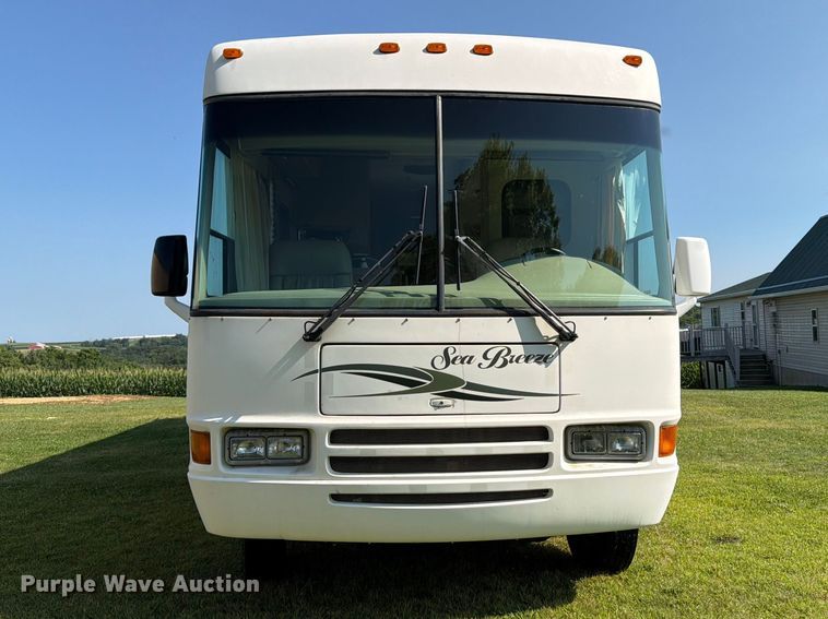 2002 Ford National RV Sea Breeze RV - photo 2