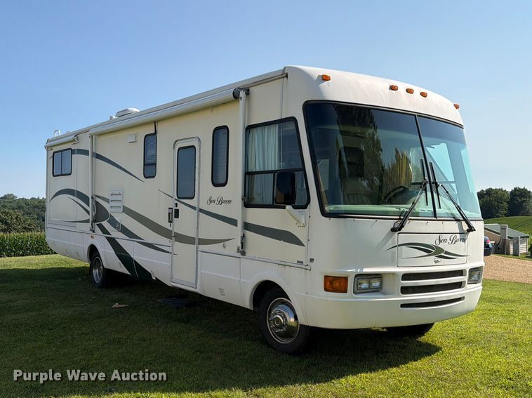 2002 Ford National RV Sea Breeze RV - photo 3