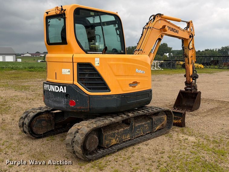 2015 Hyundai Robex 60CR-9A Mini Excavator - photo 5