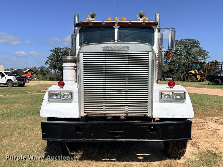 1985 Freightliner FLC12054T Dump Truck - photo 2