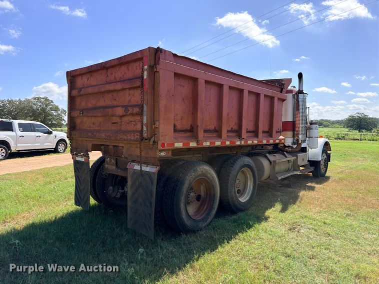 1985 Freightliner FLC12054T Dump Truck - photo 5