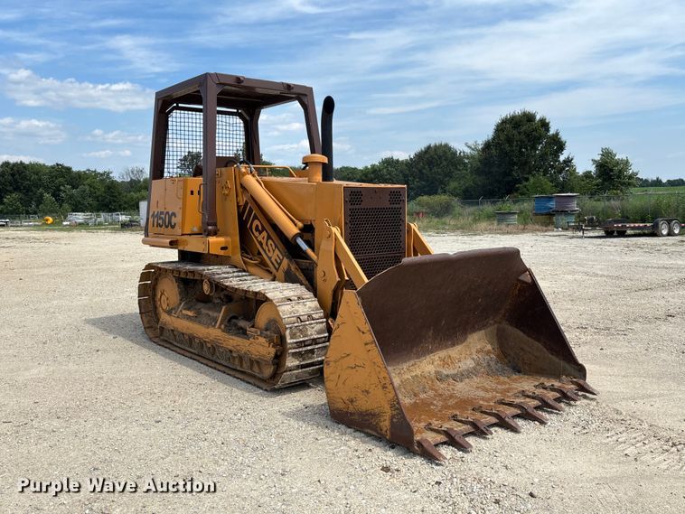 1981 Case 1150C Track Loader - photo 3