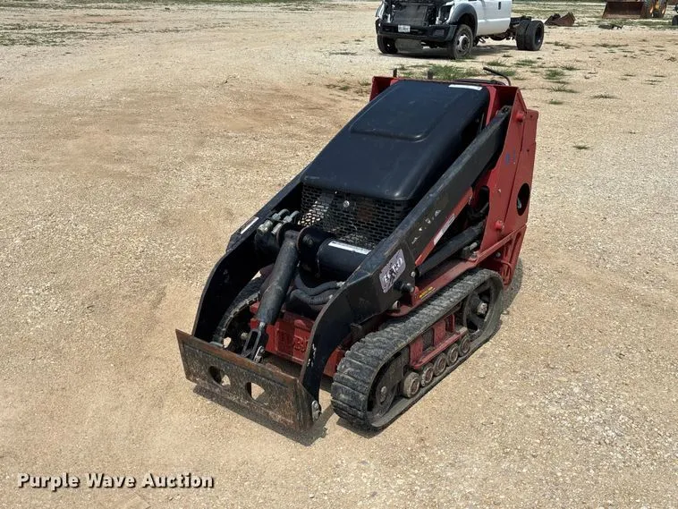 Toro Dingo Compact Utility Loader