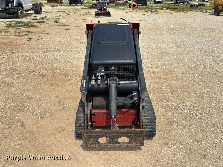 Toro Dingo Compact Utility Loader - photo 2