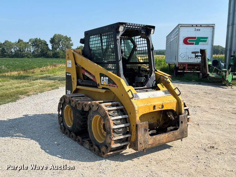 2001 Caterpillar 248 Skid Steer Loader - photo 3