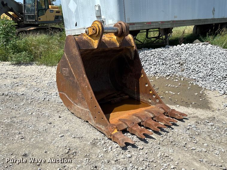 Caterpillar Excavator Bucket - photo 3