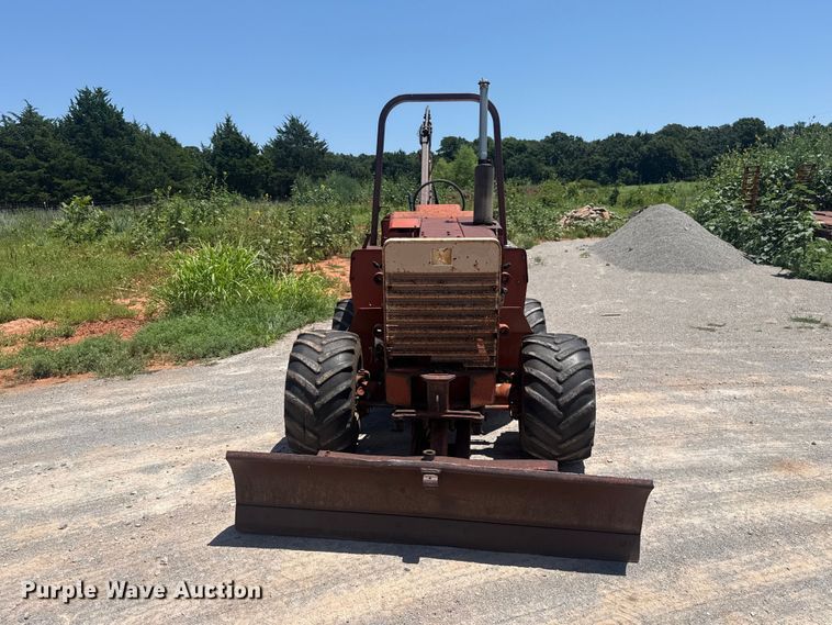 Ditch Witch 5010DD Trencher - photo 2
