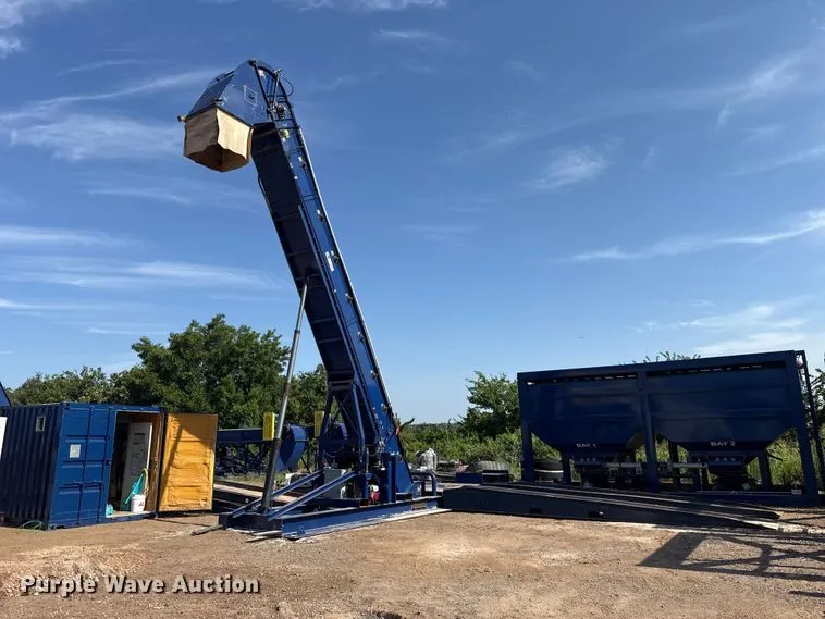 2023 Cambelt CF3030L Enclosed Drive Over Conveyor