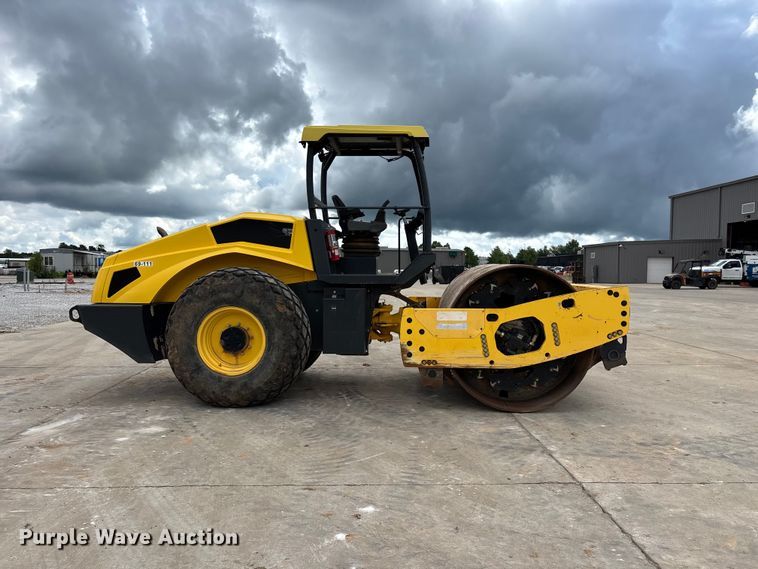 2017 Bomag BW 213 DH-5 Single Drum Vibratory Roller - photo 4