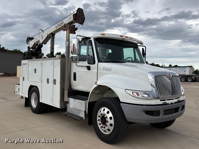 2016 International 4300 Utility / Service Truck - photo 3