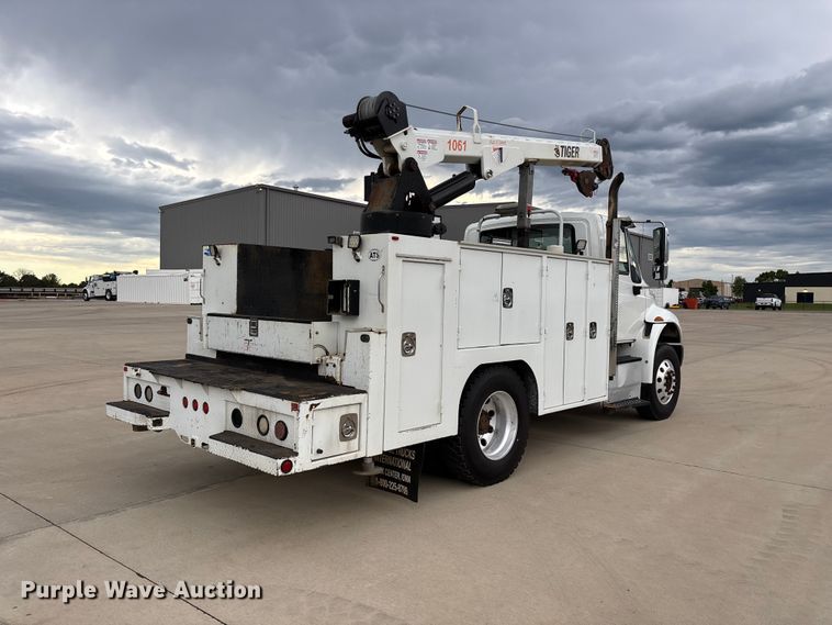 2016 International 4300 Utility / Service Truck - photo 5