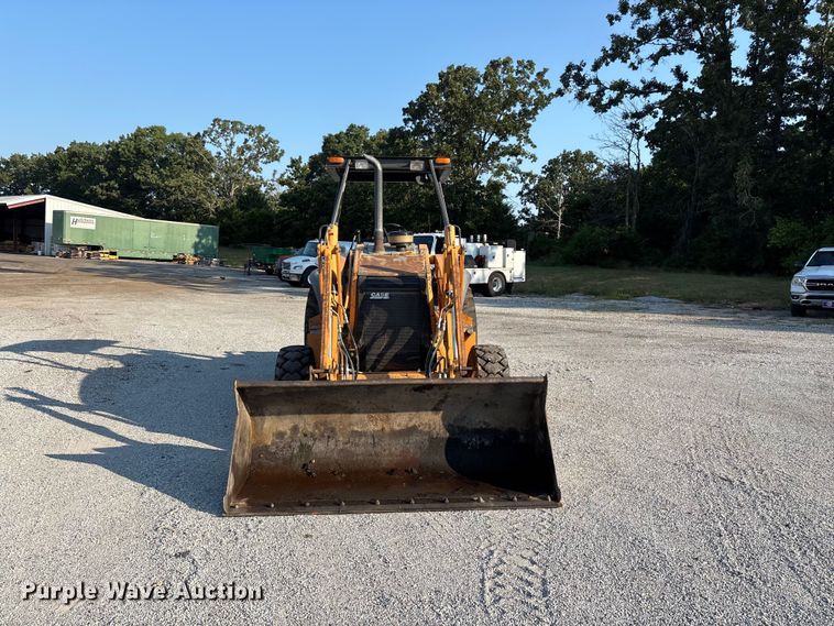 2010 Case 570MXT Landscape Tractor - photo 2