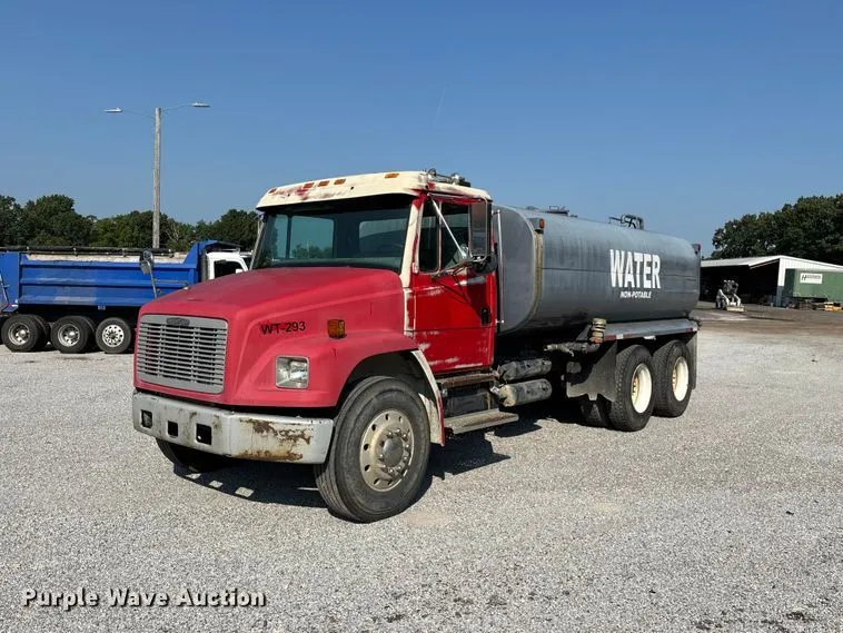 1996 Freightliner Cascadia Water Truck