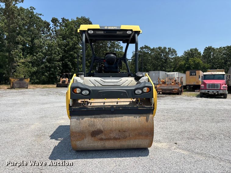 2015 Bomag BW 161 AD-5 Double Drum Vibratory Roller - photo 2