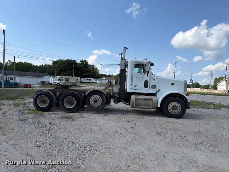 1993 Peterbilt 357 Semi Truck - photo 4