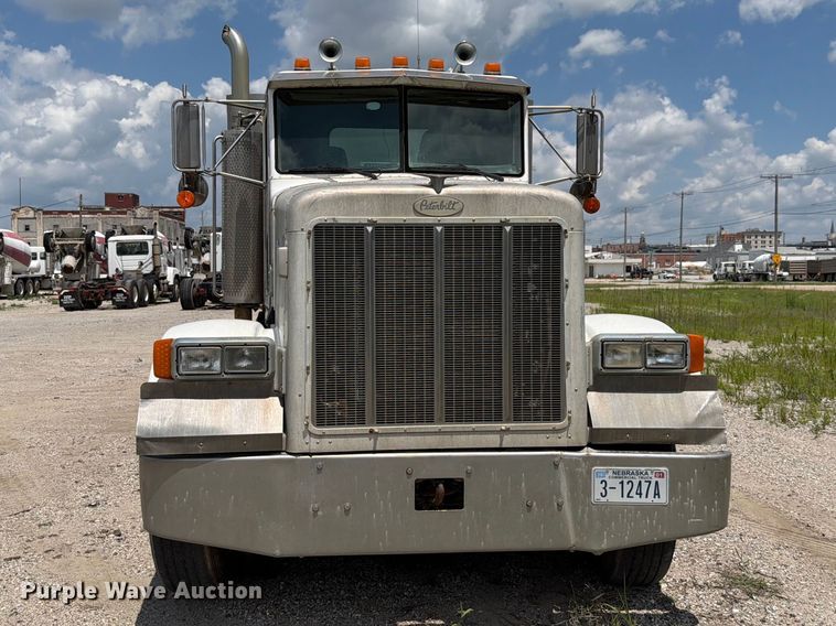 1994 Peterbilt 357 Dump Truck - photo 2