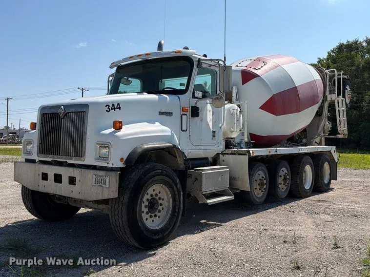 2007 International DF557 Paystar 5000 Ready Mix Truck