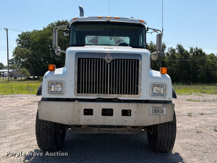 2007 International DF557 Paystar 5000 Ready Mix Truck - photo 2