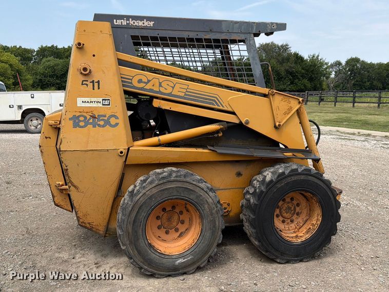 1996 Case 1845C Uni-Loader Skid Steer Loader - photo 4
