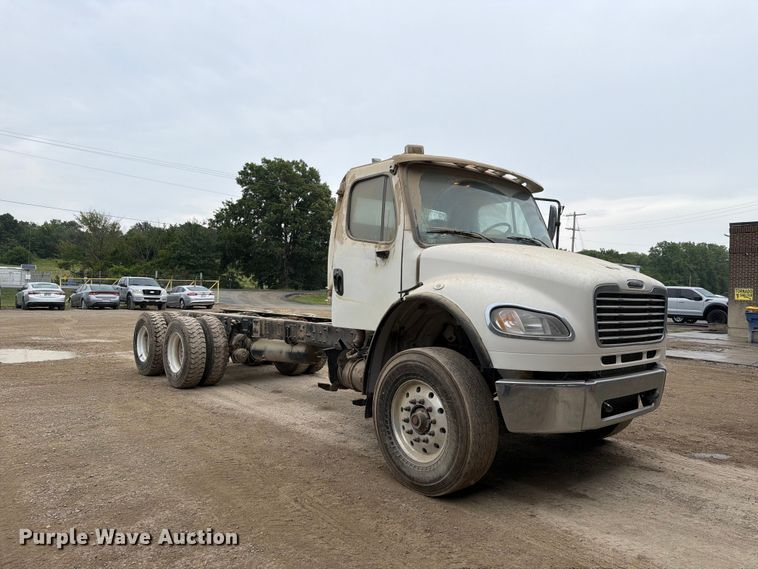 2022 Freightliner M2 106 Truck Cab And Chassis - photo 3