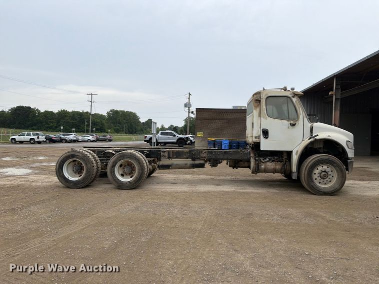 2022 Freightliner M2 106 Truck Cab And Chassis - photo 4