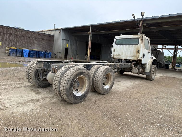 2022 Freightliner M2 106 Truck Cab And Chassis - photo 5