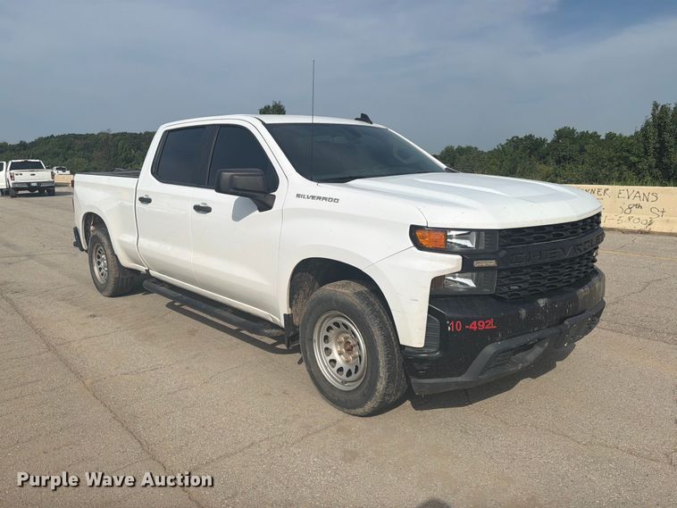 2020 Chevrolet Silverado Crew Cab Pickup Truck - photo 3