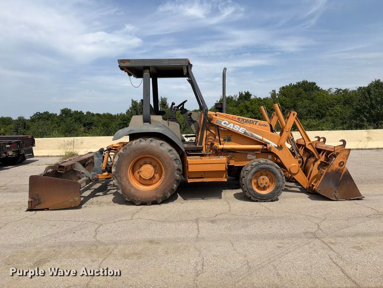 2007 Case 570M XT Landscape Tractor - photo 4