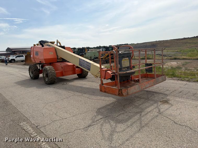 2011 JLG 600S Boom Lift - photo 3