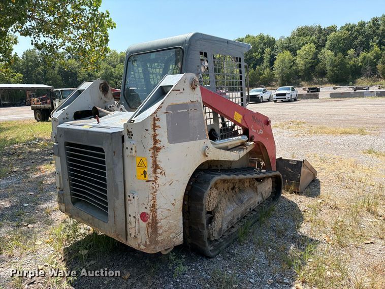 2015 Takeuchi TL8 Tracked Skid Steer Loader - photo 5